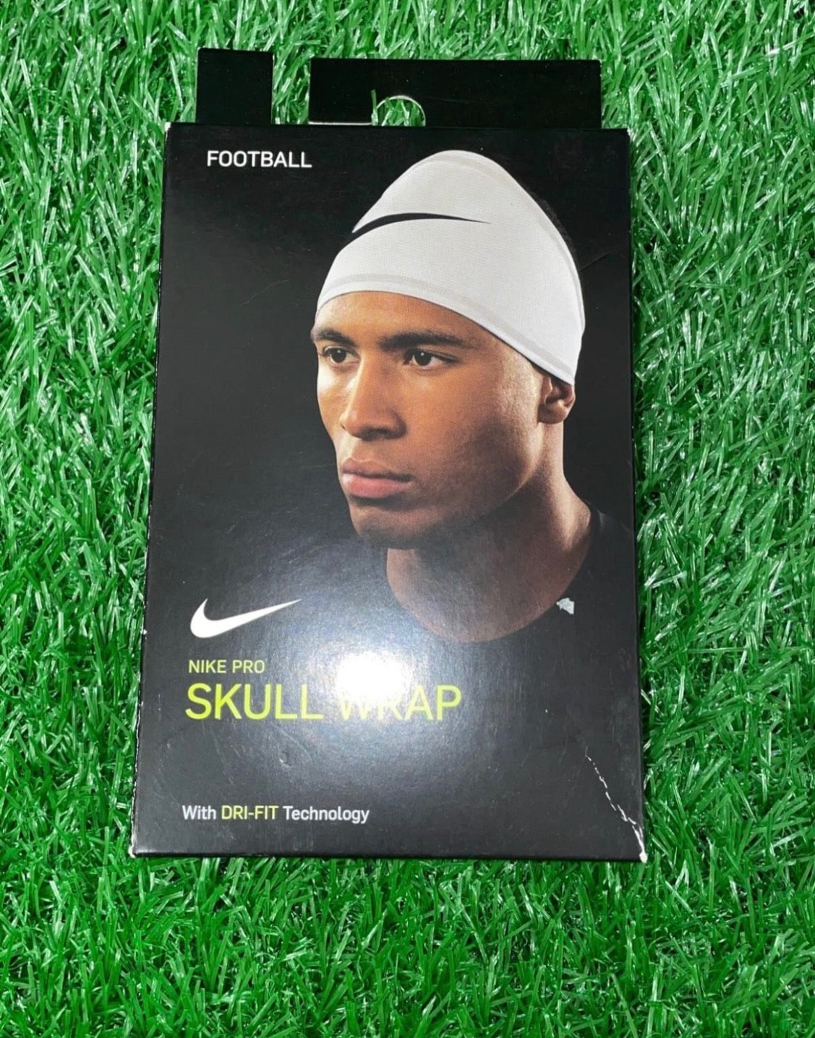 Nike pro skull wrap